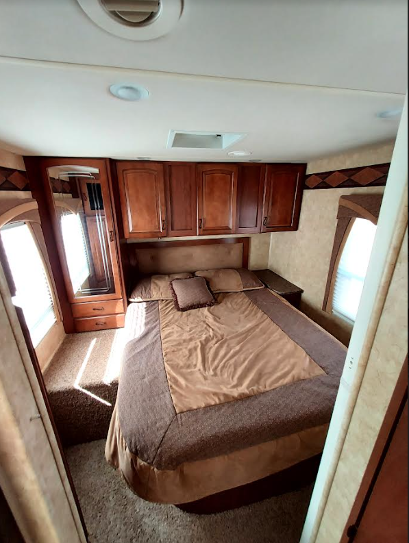 2011 Jayco Greyhawk 31FK - National Vehicle