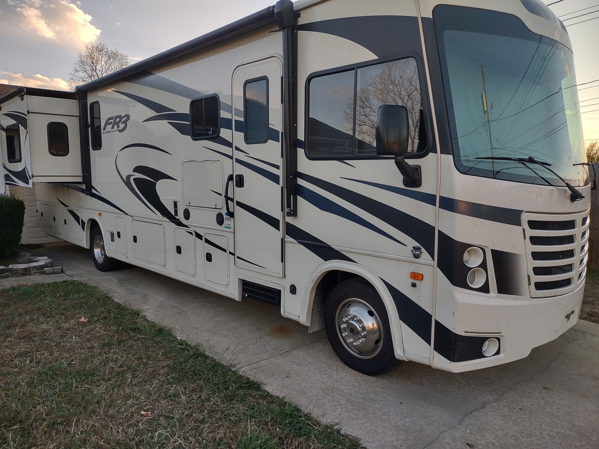 34ds 2020 Forest River FR3 34DS - National Vehicle