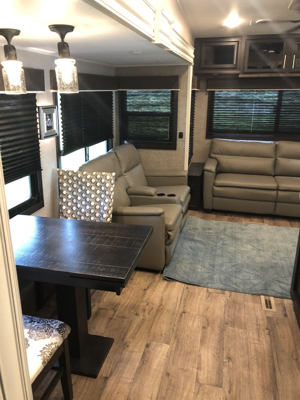2021 Jayco Eagle 355MBQS - National Vehicle