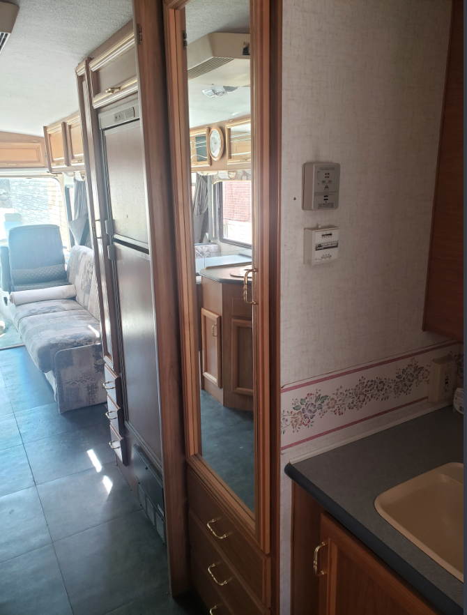 1997 Fleetwood Storm 30L - National Vehicle