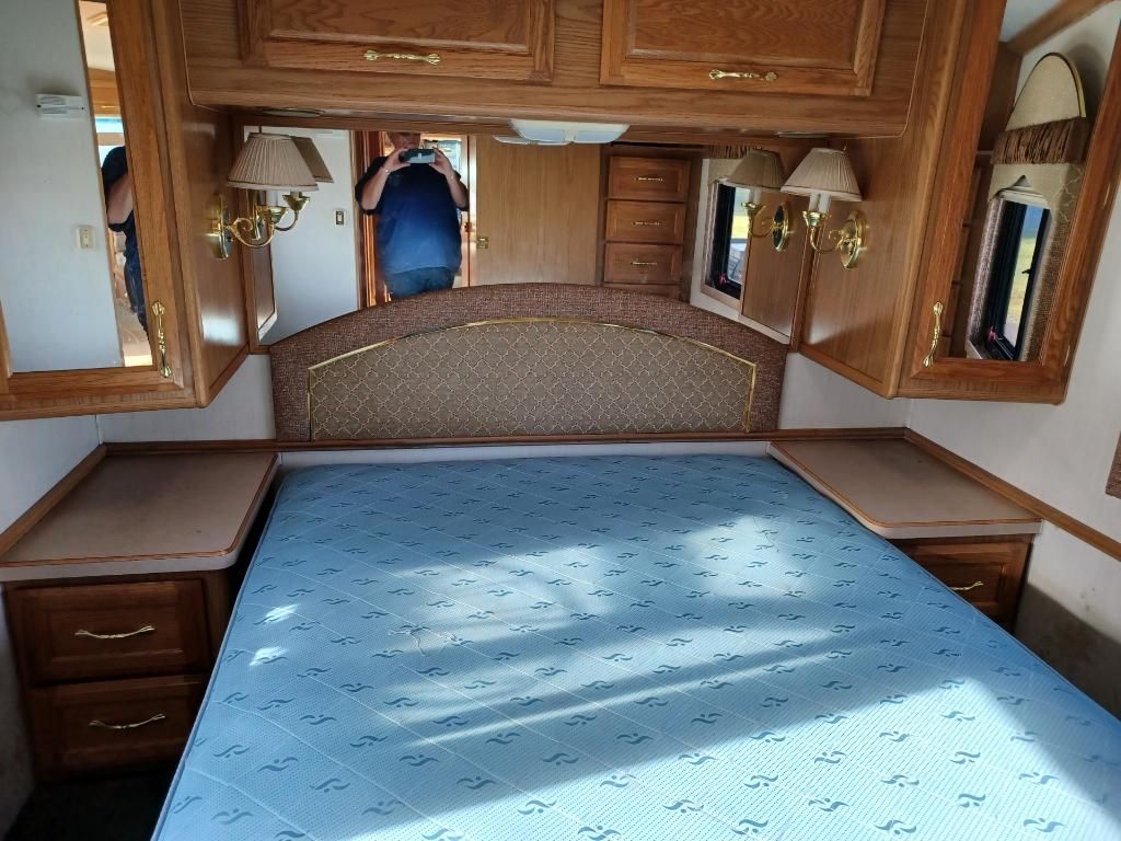 1998 PaceArrow Motorhome 30E National Vehicle