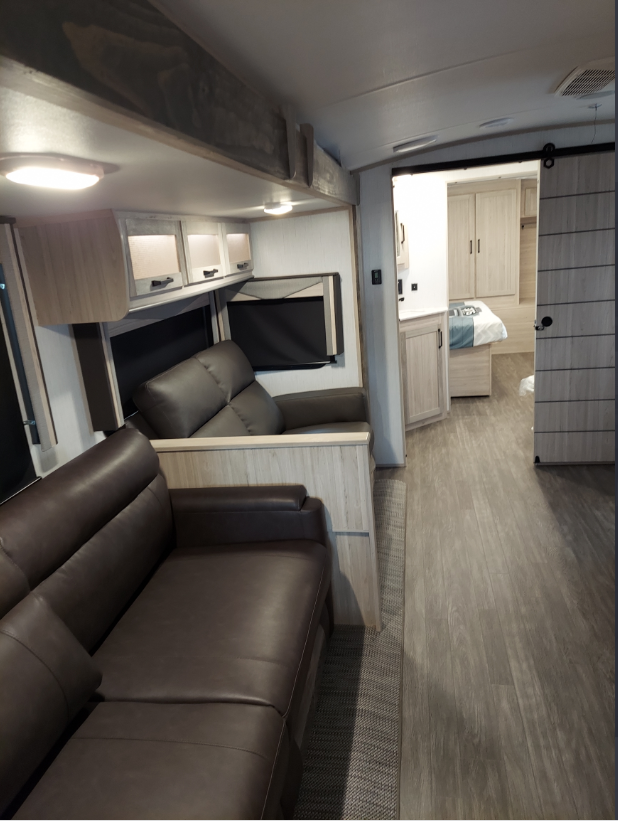 2022 Cruiser RV Twilight Signature 3100 - National Vehicle