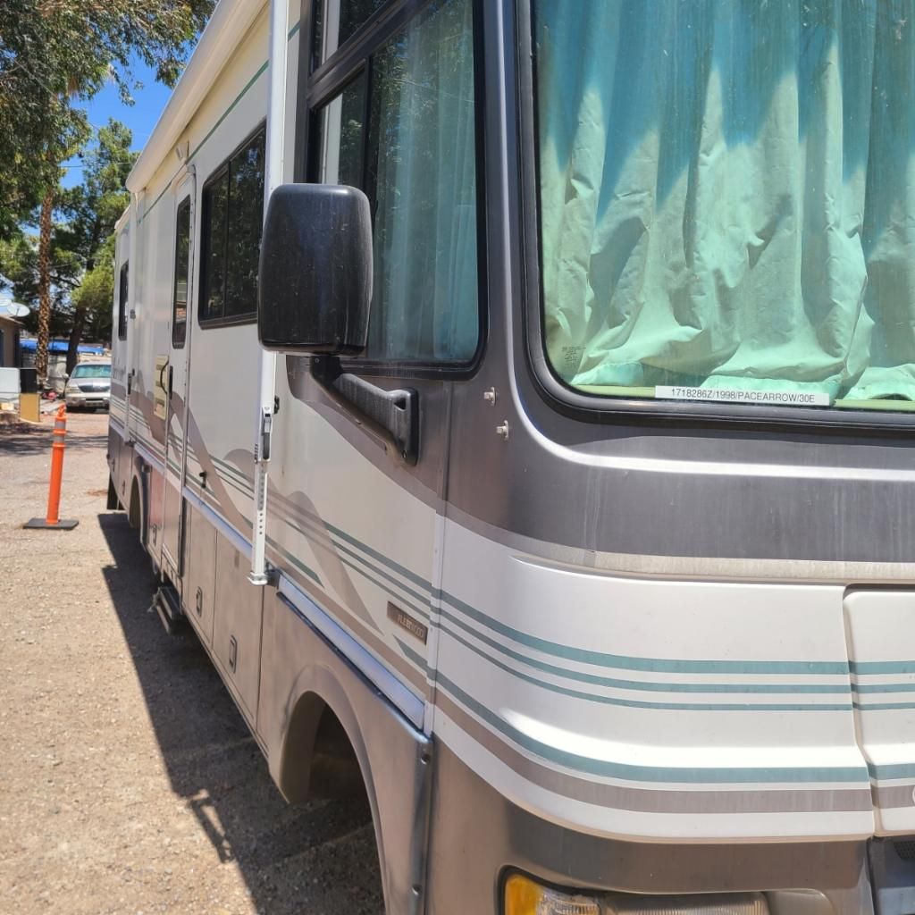 1998 PaceArrow Motorhome 30E National Vehicle