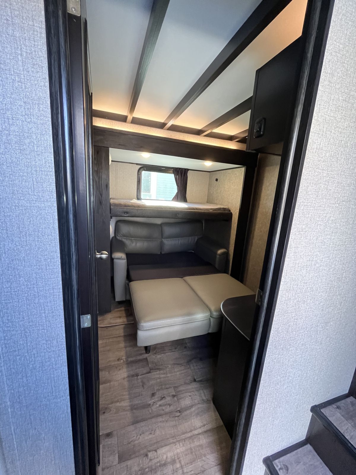 2021 Jayco Eagle 355MBQS - National Vehicle
