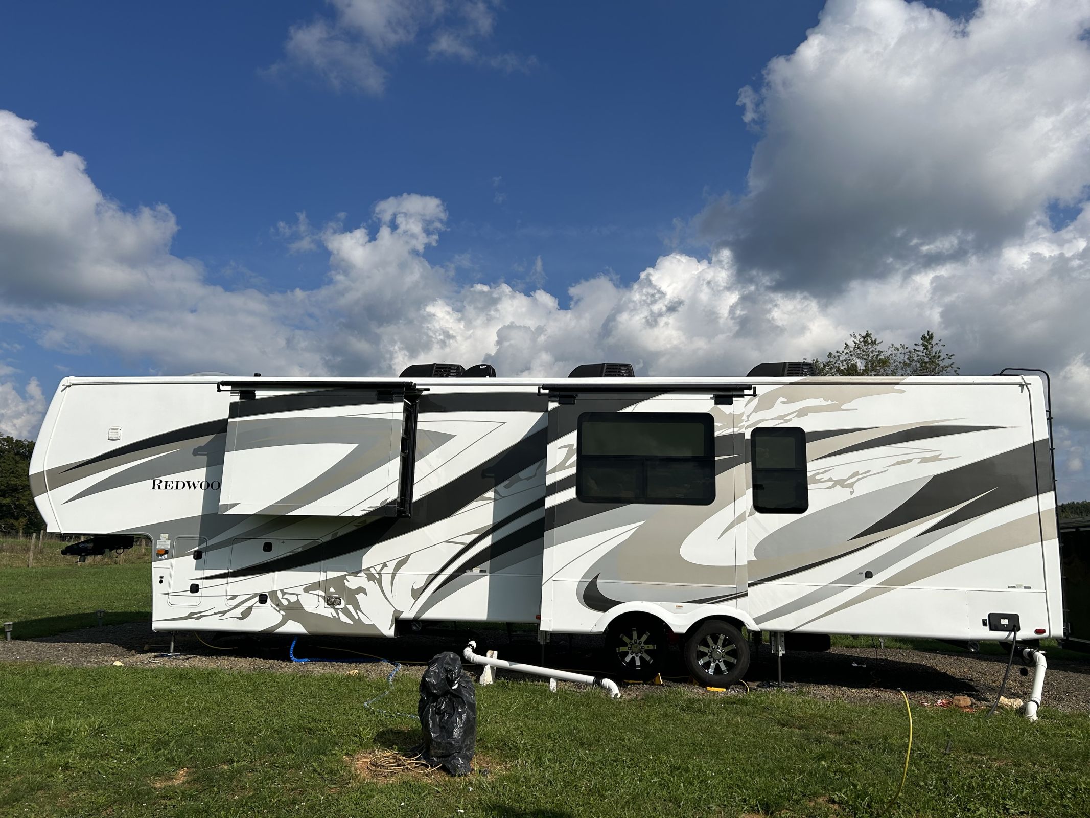 Red Wood Rv 2021 Redwood RV 5th Wheel 4001 LK - National Vehicle