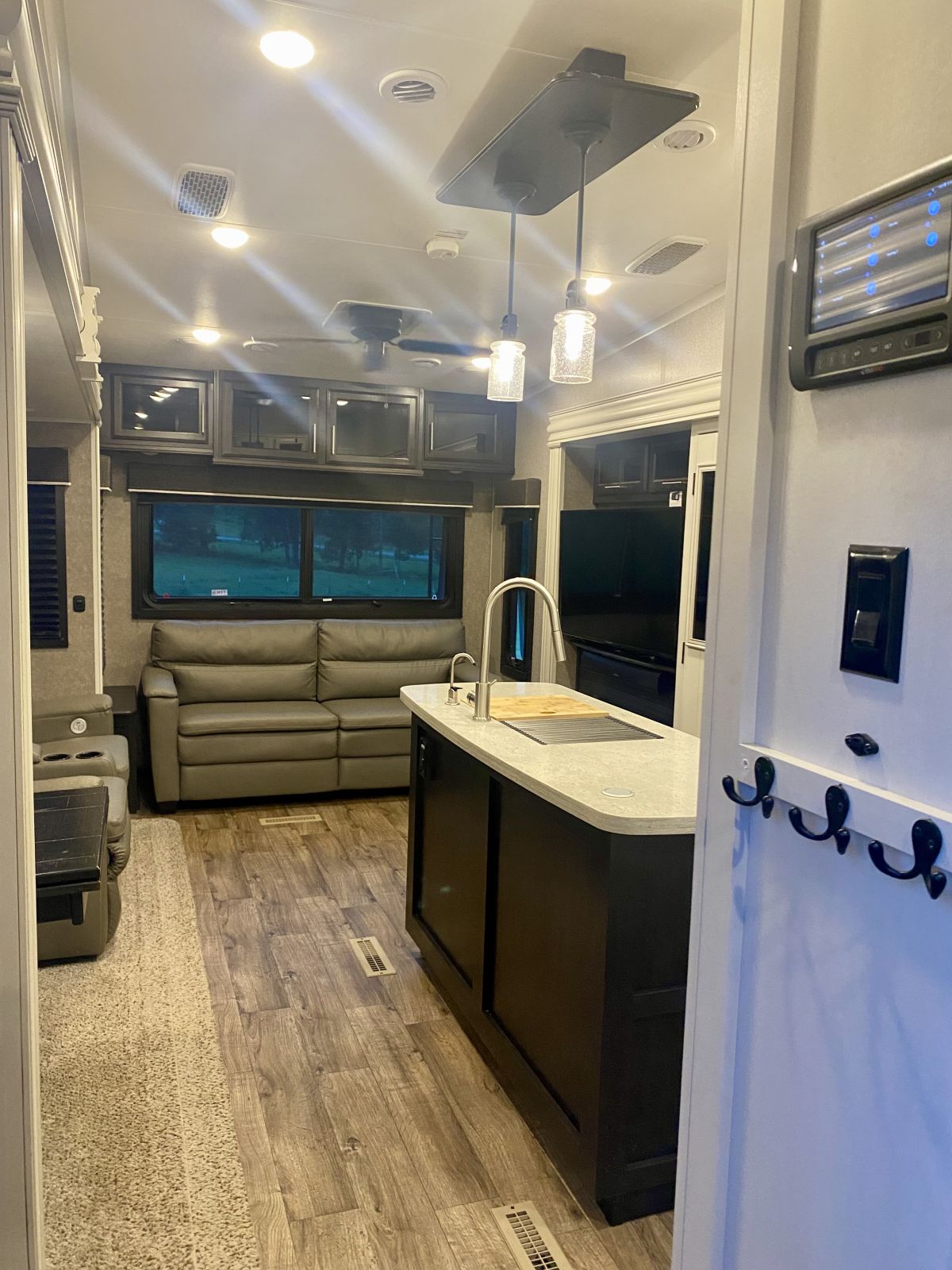 2020 Jayco Eagle 355MBQS - National Vehicle