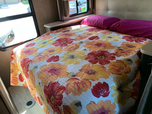 2018 Thor Motor Coach Axis 25.3 - National Vehicle